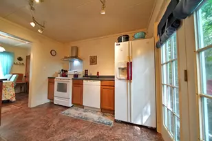 9 Carr Ave, Houlton, ME 04730 - Photo 11
