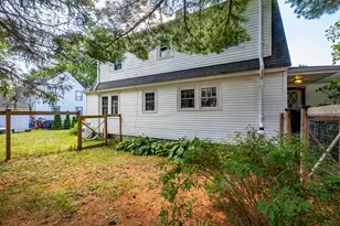 35 Chestnut St, Rockland, ME 04841 - Photo 11