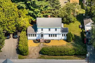 35 Chestnut St, Rockland, ME 04841 - Photo 1