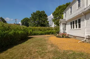 35 Chestnut St, Rockland, ME 04841 - Photo 9
