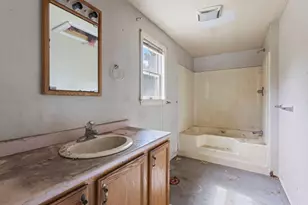 15 Lindsey Ln, West Gardiner, ME 04345 - Photo 11