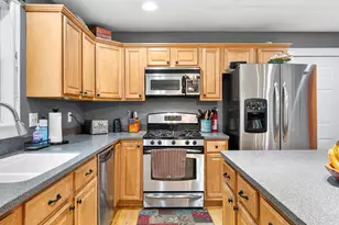 16 Pheasant Ridge Dr, Windham, ME 04062 - Photo 7