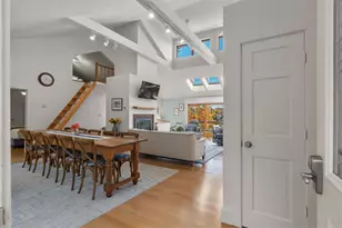 18 Crest Ave, Boothbay Harbor, ME 04538 - Photo 11