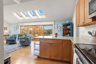 18 Crest Ave, Boothbay Harbor, ME 04538 - Photo 23