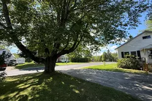 2 Broadway St, Baileyville, ME 04694 - Photo 13