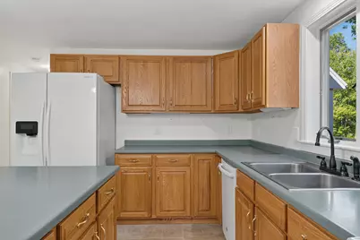 25 Munn Drive, Hermon, ME 04401 - Photo 11