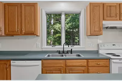 25 Munn Drive, Hermon, ME 04401 - Photo 13