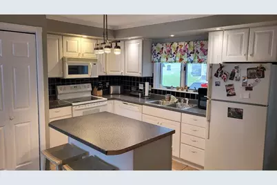 152 Mountain View Avenue, Madawaska, ME 04756 - Photo 5