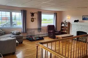 152 Mountainview Ave, Madawaska, ME 04756 - Photo 7