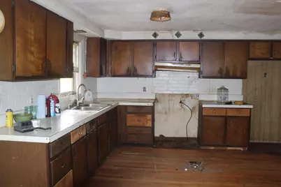 498 Old County Road, Pembroke, ME 04666 - Photo 11