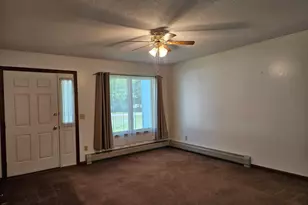 7 Meadow View Ln, Winslow, ME 04901 - Photo 5