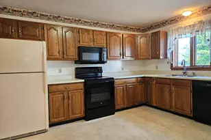 7 Meadow View Ln, Winslow, ME 04901 - Photo 3