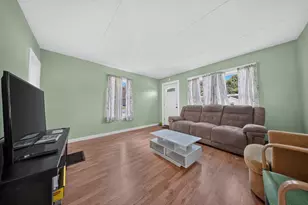 38 Towle St, Auburn, ME 04210 - Photo 13
