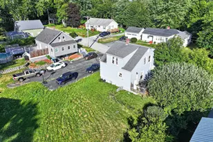 38 Towle St, Auburn, ME 04210 - Photo 9