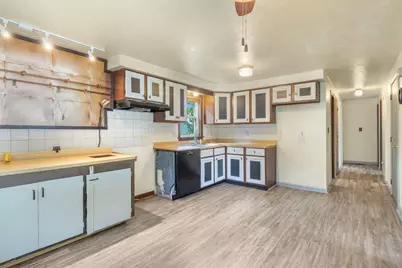 29 Malden Avenue, Sanford, ME 04073 - Photo 7