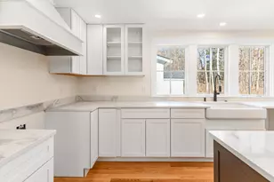 505 Mitchell Rd, Cape Elizabeth, ME 04107 - Photo 9