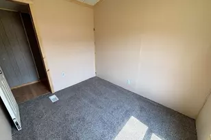 722 Hinckley Rd, Clinton, ME 04927 - Photo 17