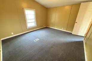 722 Hinckley Rd, Clinton, ME 04927 - Photo 15