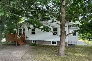 6 Plummer St, Orono, ME 04473 - Photo 5