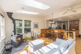 170 Mountain St, Camden, ME 04843 - Photo 23