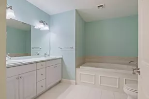 100 Shepard's Cove Rd, Kittery, ME 03904 - Photo 19