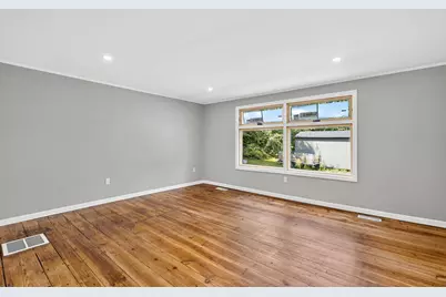 11 Glen Street, Sanford, ME 04073 - Photo 9