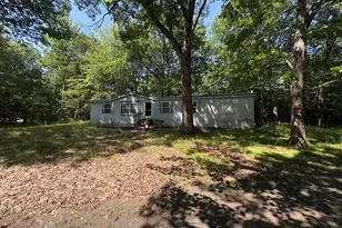 32 Faiths Way, Fairfield, ME 04937 - Photo 3
