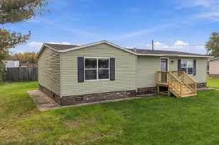 12 Bradstreet Rd, Vassalboro, ME 04989 - Photo 1
