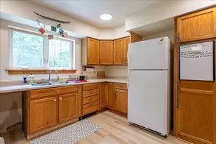 293 Ludwig Rd, Hope, ME 04847 - Photo 11