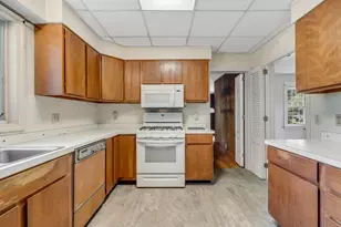 17 Belmont St, Brunswick, ME 04011 - Photo 21