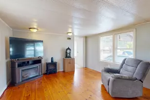 22 Frank St, Waterboro, ME 04061 - Photo 5