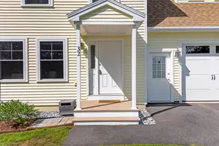 32 Tree Farm Rd, Brunswick, ME 04011 - Photo 3