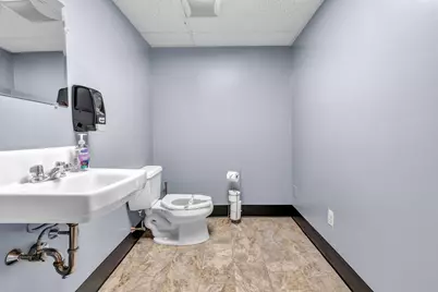 158 Court Street, Auburn, ME 04210 - Photo 35