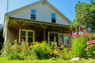 9 Varney Ave, Houlton, ME 04730 - Photo 5