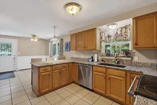 169 Grandview Dr, Limerick, ME 04048 - Photo 17