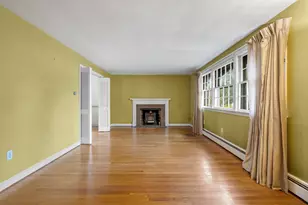 37 Longwood Dr, Portland, ME 04102 - Photo 9
