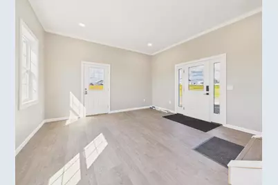 476 Washburn Street, Caribou, ME 04736 - Photo 5