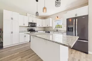 476 Washburn St, Caribou, ME 04736 - Photo 13