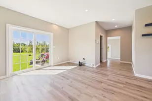476 Washburn St, Caribou, ME 04736 - Photo 9
