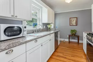 276 Pine St, South Portland, ME 04106 - Photo 7