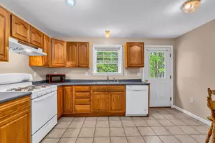 20 Madison Ave, Paris, ME 04281 - Photo 3