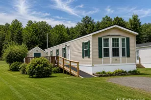 499 Augusta Rd, Winslow, ME 04901 - Photo 1
