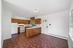 27 Marlboro Ave, Augusta, ME 04330 - Photo 7