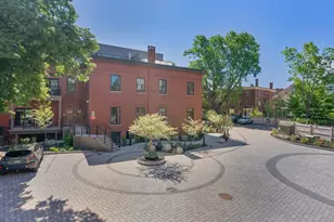 55 Carleton St, Portland, ME 04102 - Photo 11