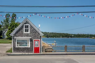 10 Main St, Vinalhaven, ME 04863 - Photo 1