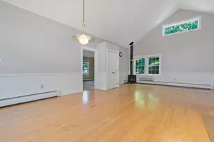 81 Farragut Wy, Kennebunk, ME 04043 - Photo 5