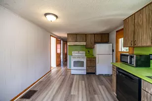 87 Gagne St, Lewiston, ME 04240 - Photo 11