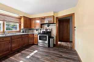28 Arkwright Ave, Lewiston, ME 04240 - Photo 5