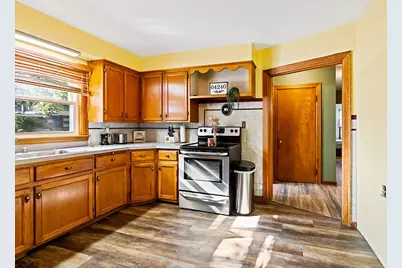 28 Arkwright Avenue, Lewiston, ME 04240 - Photo 5