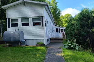 647 Dover Rd, Dexter, ME 04930 - Photo 1